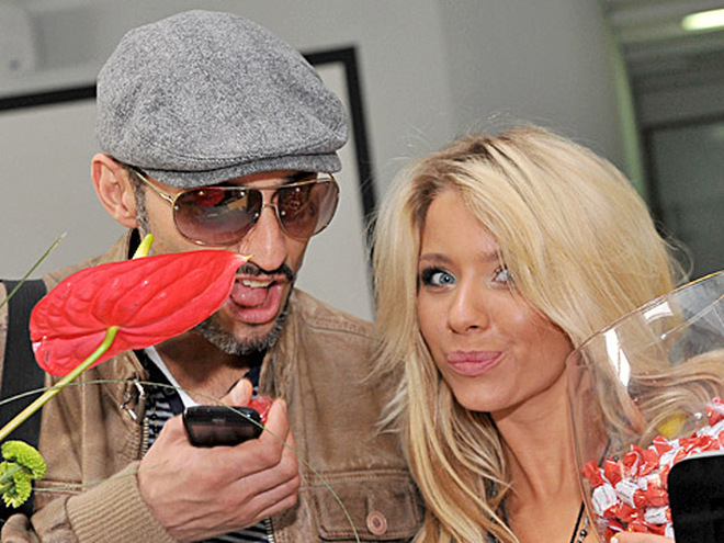 Девушка Блонда и Kishe