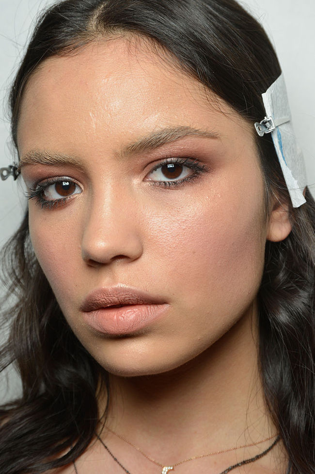 Повседневный макияж: пастельные тени