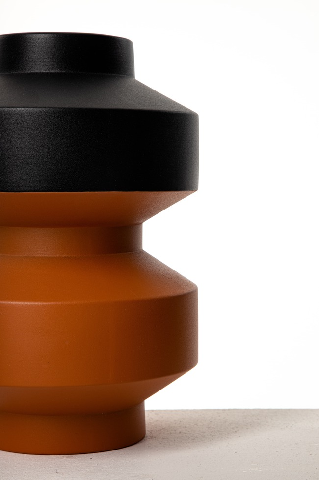 Світильники та вази PRAFORMA