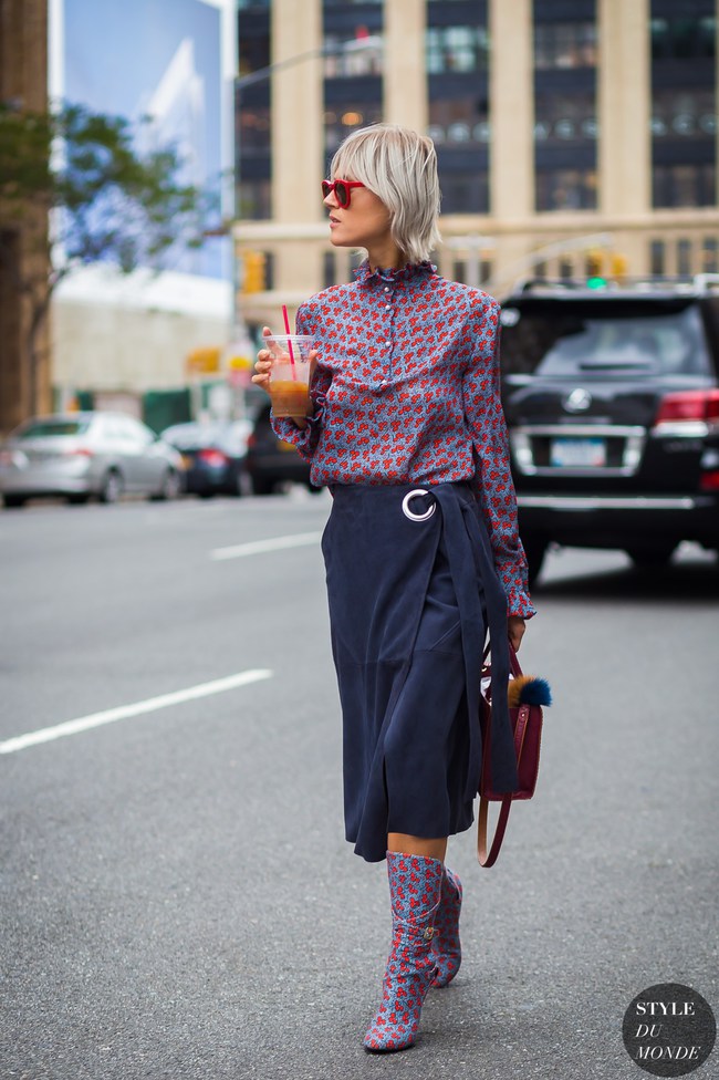 Как и с чем носить юбку осенью 2016: стритстайл образы