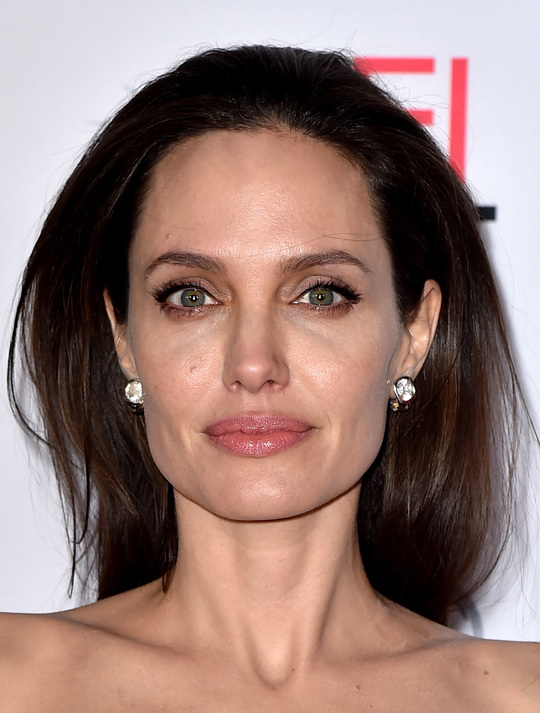 Анджелина Джоли (Cover: какой была и какой стала)