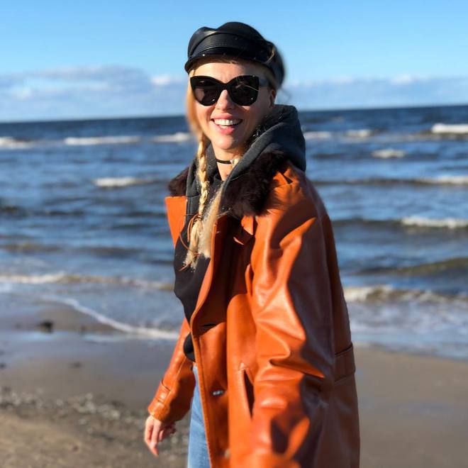 Оля Полякова