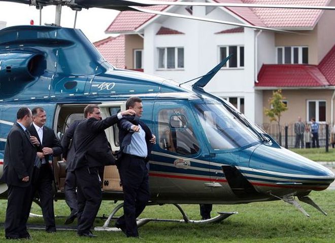 Вертолет Януковича 