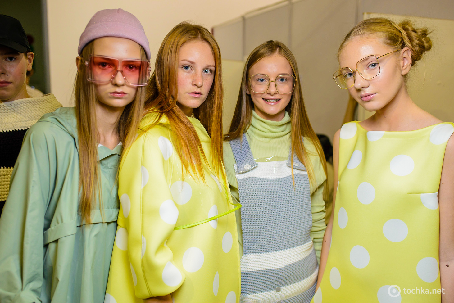 Backstage UFW SS19 пятого дня