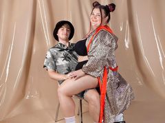 alyona alyona и YOXDEN