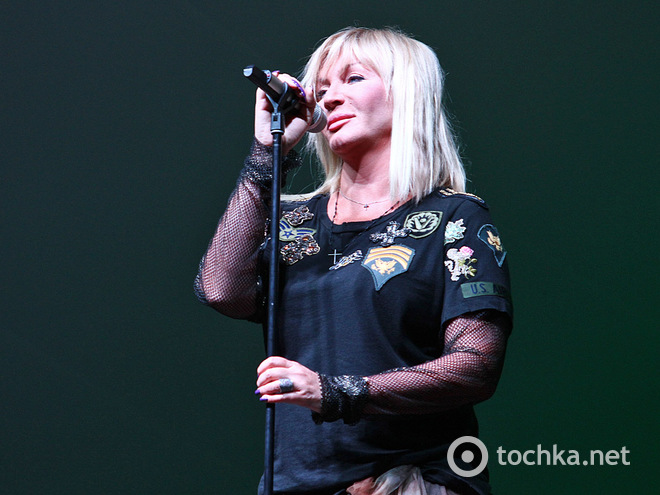 Ирина Билык поразила своим нарядом на ПокаЛето