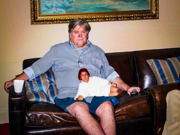 Трамп в халате стал звездой Интернет