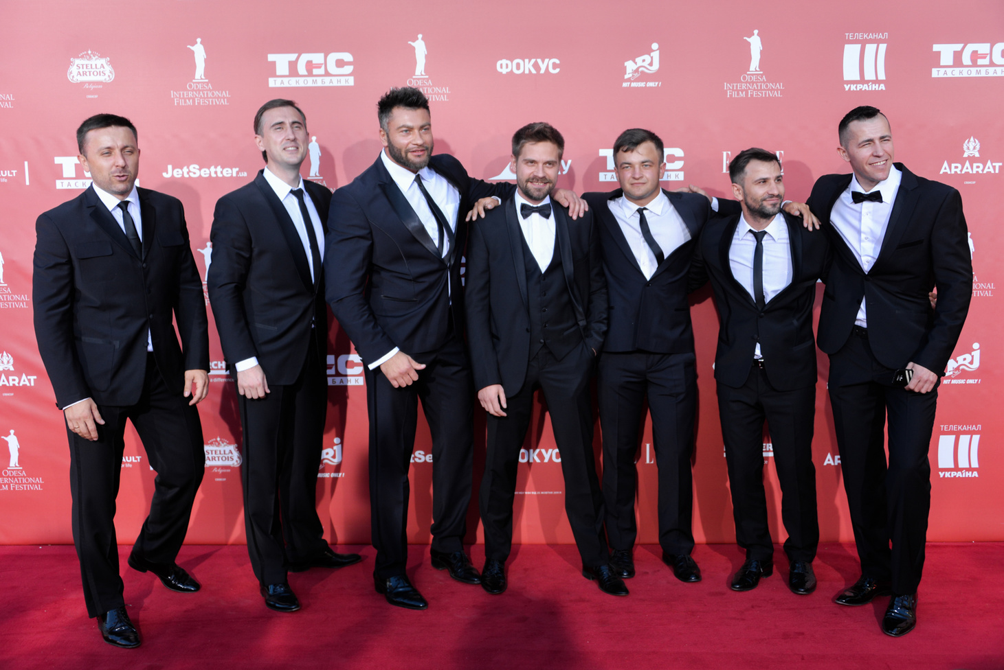 Красная дорожка ОМКФ-2017: как это было (фото)
