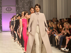 Показ Альонова