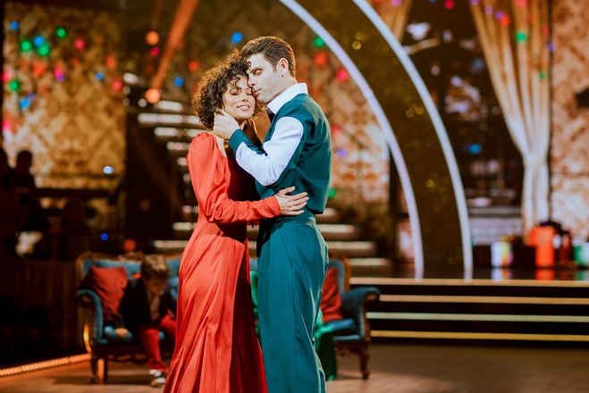 Танці з зірками