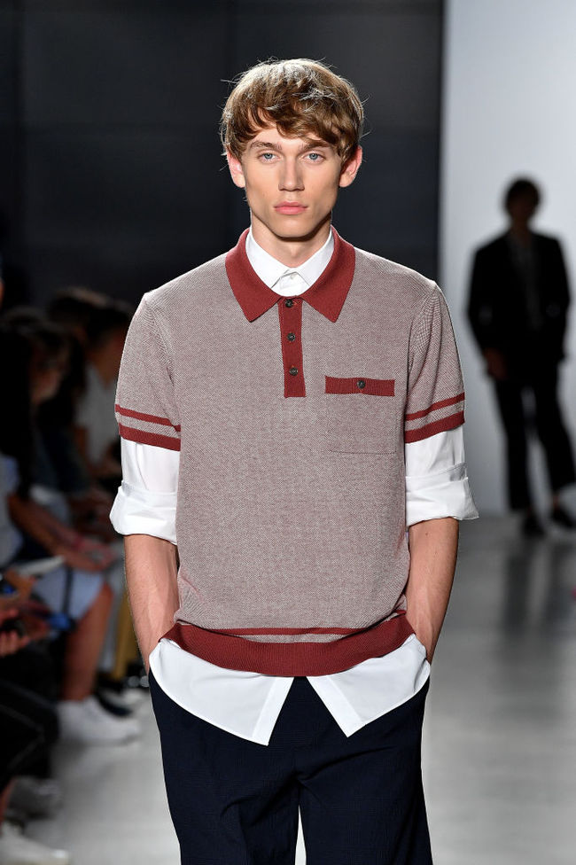 Модні стрижки: чубчик