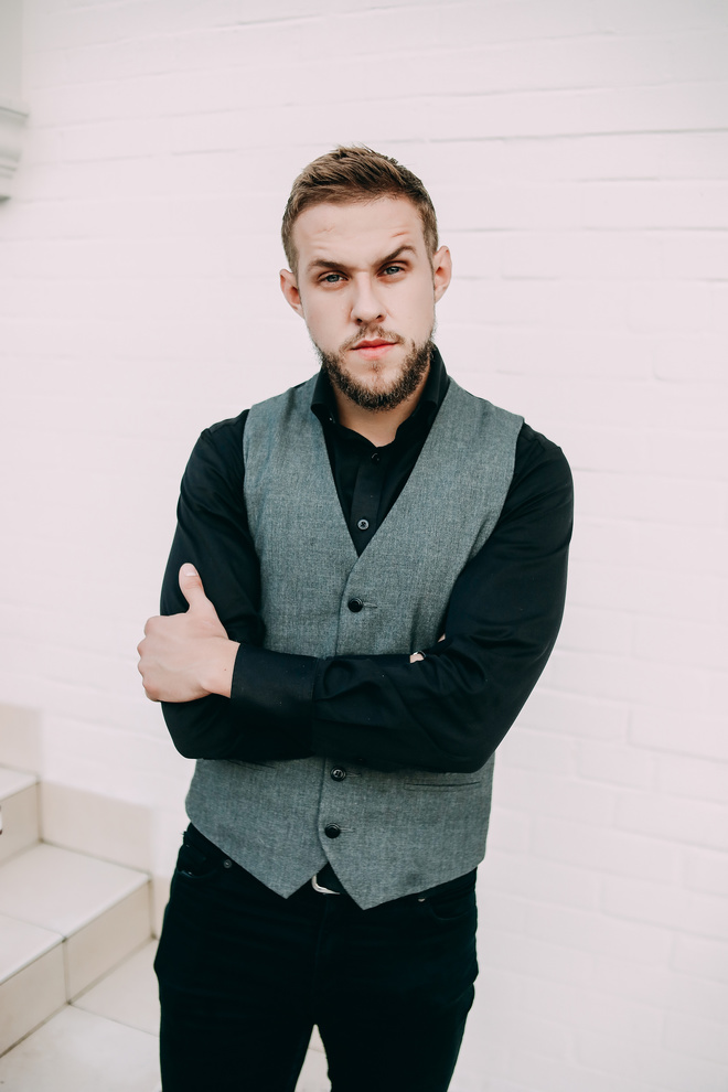 MARKELOVA і Андрій Рибарчук представили альтернативну версію пісні "Наполовину"