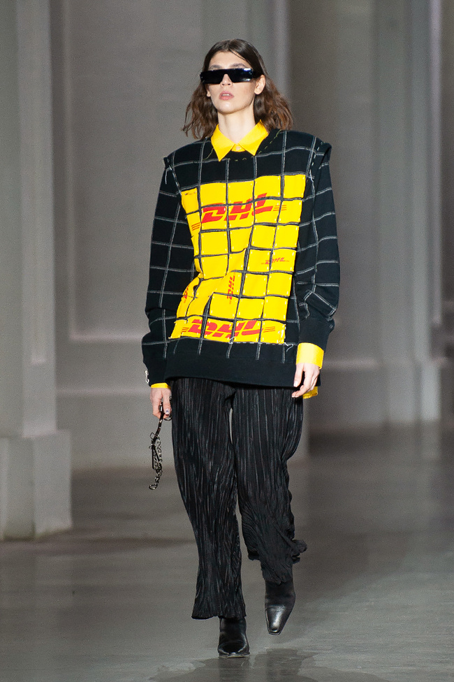 POSTUSHNA Re-Fashion for DHL