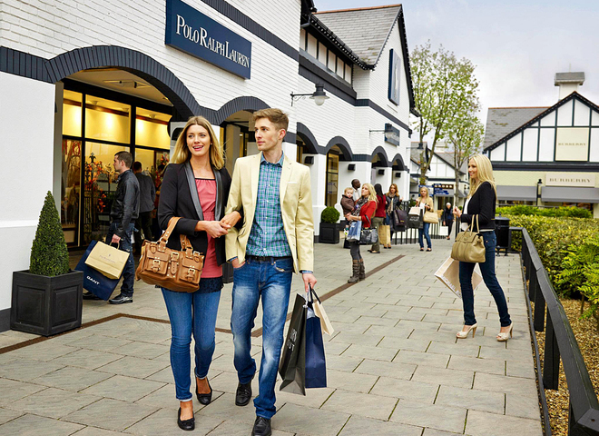 Cheshire Oaks, Британія