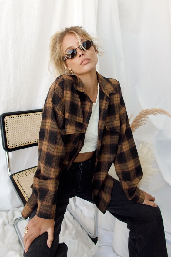 Трендові фланелеві сорочки: як і з чим носити