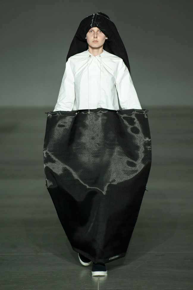 Показ DZHUS на Ukrainian Fashion Week noseason sept 2021