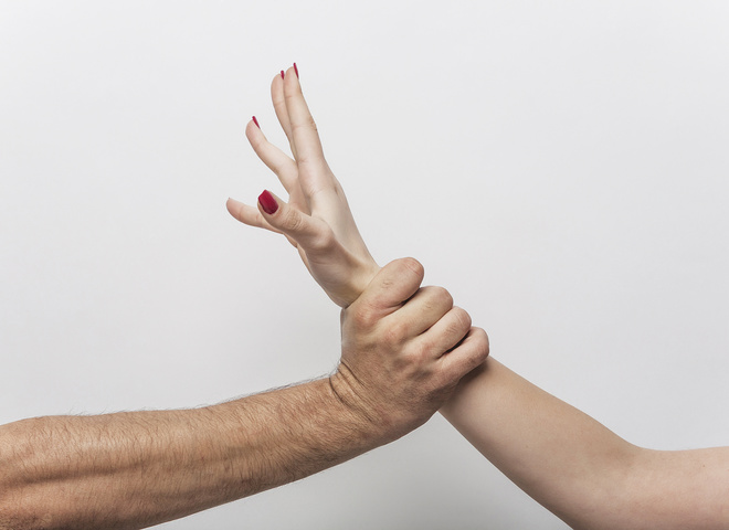 Советы психолога, что делать если муж пьет и поднимает руку