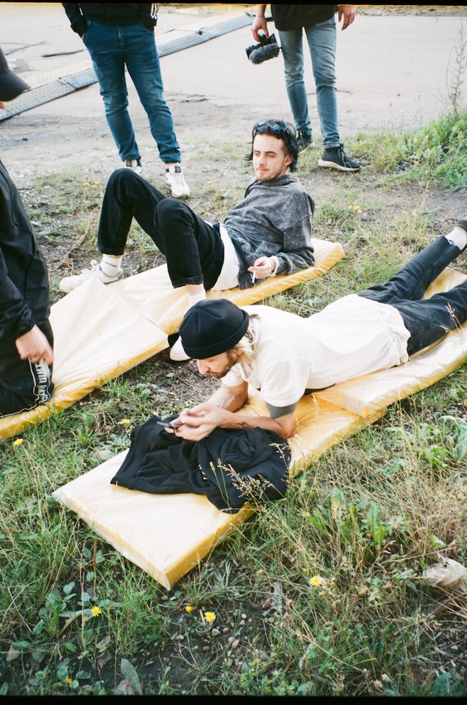 Гурт НЕРВЫ випустив новий кліп на пісню "Зажигалки"