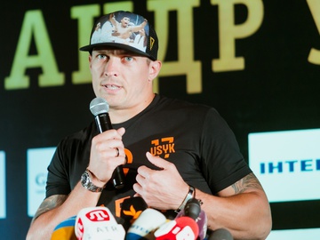 Олександр Усик