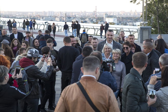 Виталий Кличко устроил Тому Крузу экскурсию по Киеву
