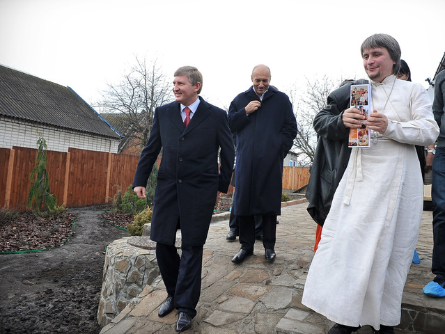 Ринат Ахметов, Игорь Крутой