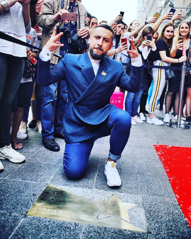 MONATIK: как менялась внешность артиста