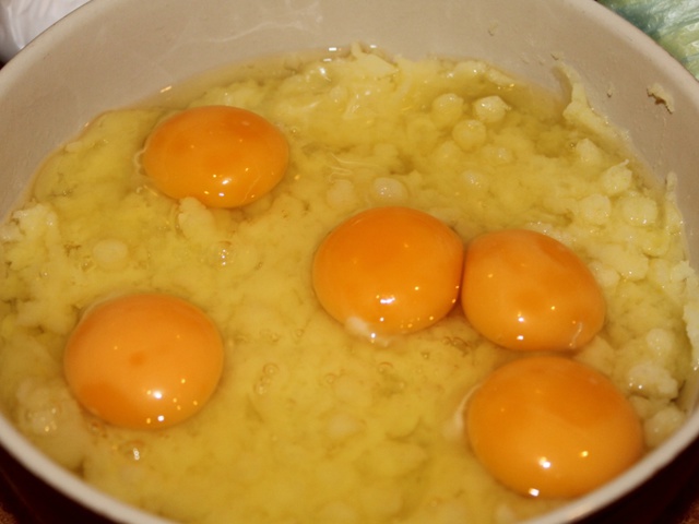 Тунисские чебуреки - брик с картофелем и тунцом