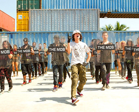 Кадры из фильма "Шаг вперед 4: революция"