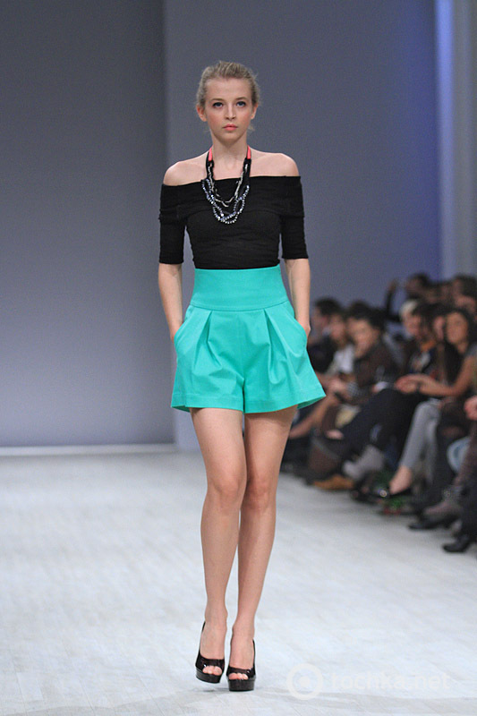 Показ Elena BURBA