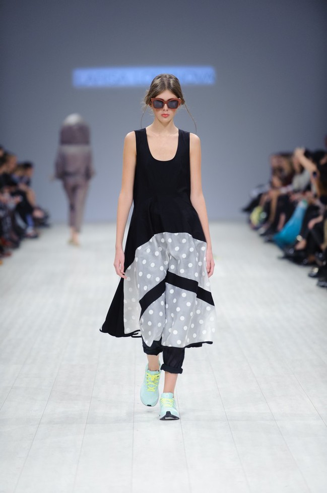 LARISA LOBANOVA ss 2016