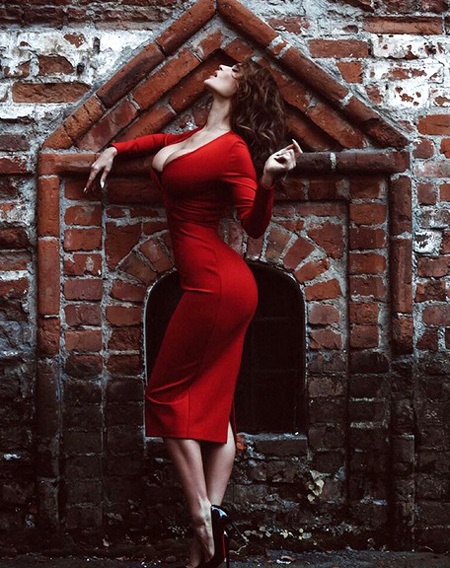 Алена Водонаева