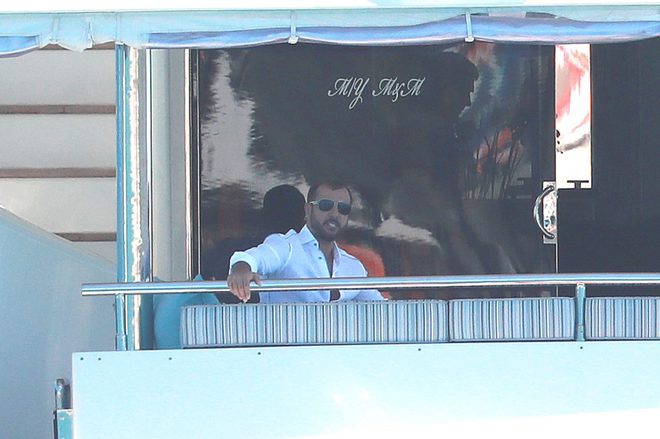 Кто из украинских нардепов признан "тусовщиком года"?