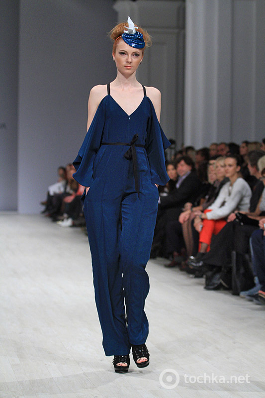 Показ Larisa LOBANOVA