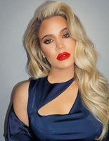 Хлои Кардашьян