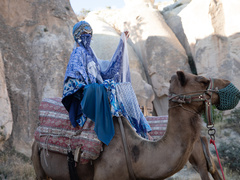 Воровство по-модельному: дефиле на верблюдах разрушило остатки дружбы между участницами ТМПУ