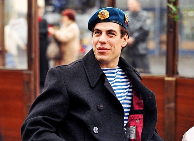 Дмитро Дюжев