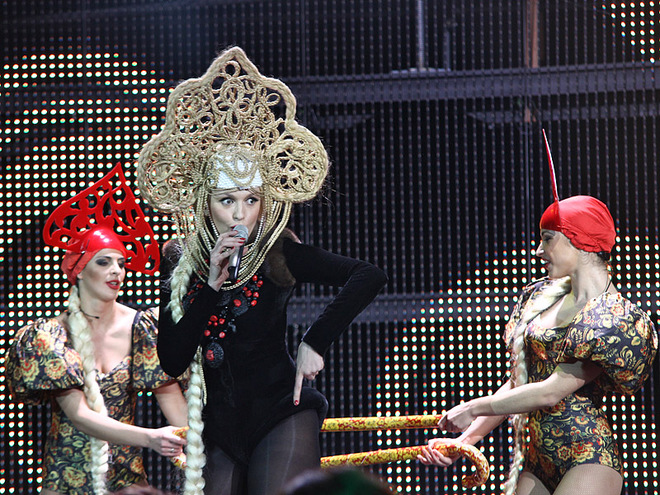 Ольга Полякова спела с Путиным