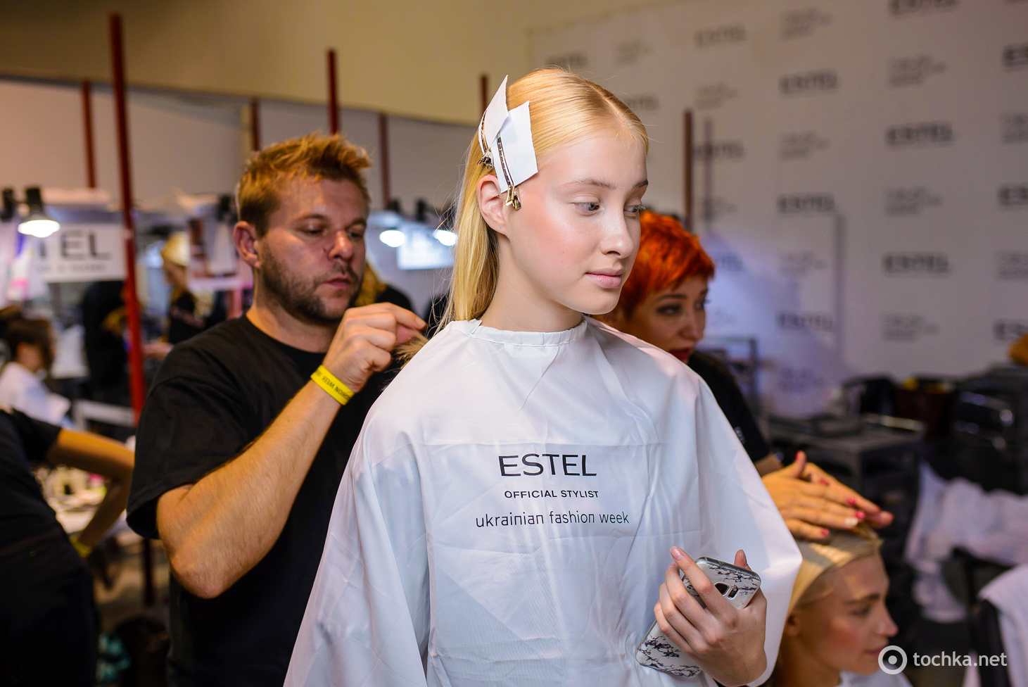 Backstage UFW SS19 пятого дня