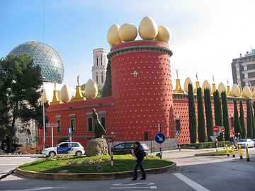 Путешествия по Каталонии: театр-музей Сальвадора Дали в Фигерасе