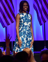 Дженнифер Лопес и Мишель Обама на торжественном вечере LULAC Дженнифер Лопес и Мишель Обама на торжественном вечере LULAC