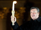 Янукович відкрив ялинку