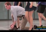 Подними конфетку детка.. Смотреть до конца!