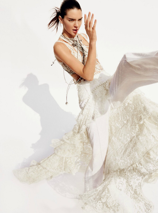 Кендалл Дженнер в спеціальному випуску Vogue