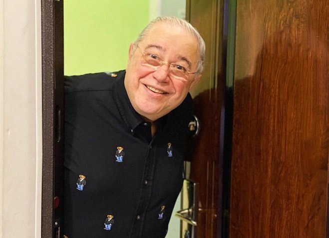 Євген Петросян