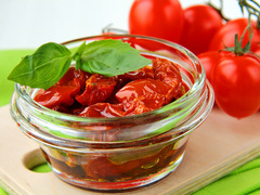 Солодкі помідори на зиму: відповідь соління