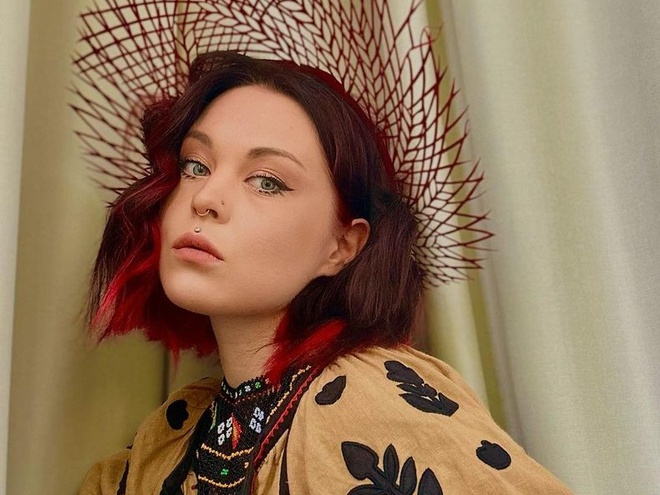 «У рашці мене посадять»: ексучасниця YUKO 12 років не може отримати український паспорт