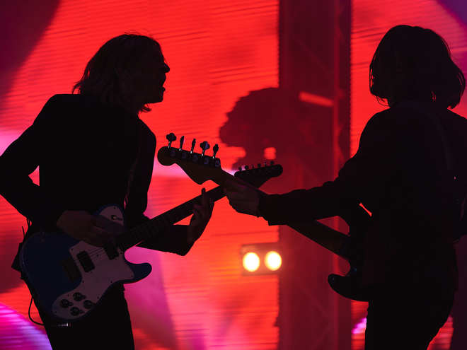 Антитіла в стадионном туре Hello