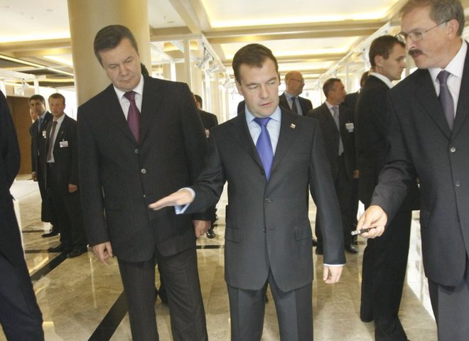 Виктор Янукович, Дмитрий Медведев