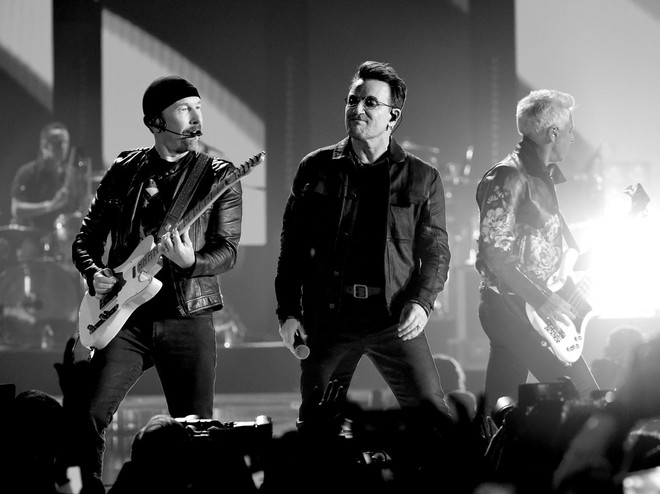 U2