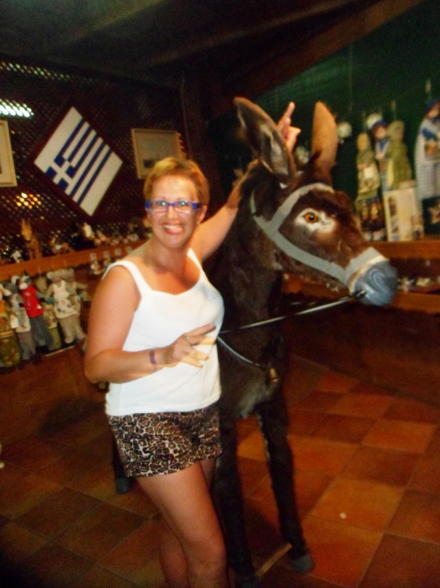 Бедный ослик!